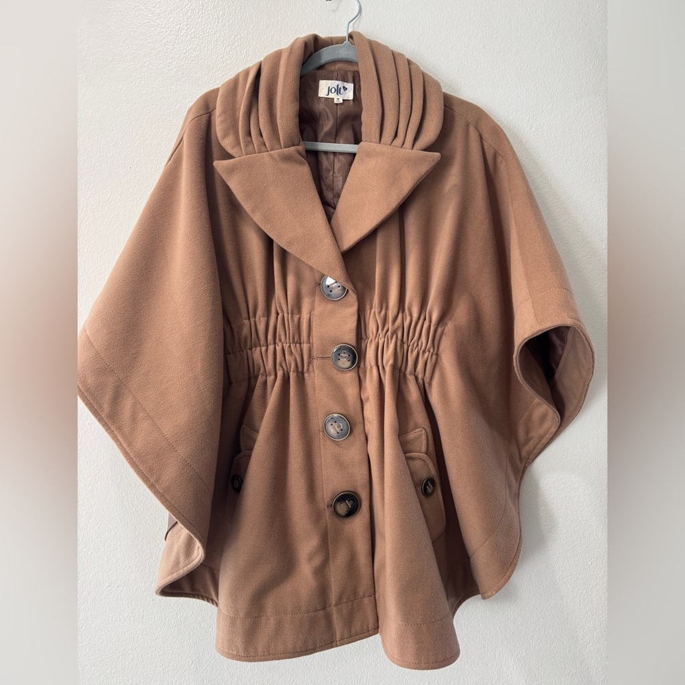 Jolt cape coat